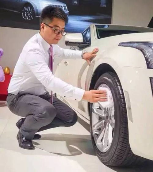 汽车销售顾问月入多少